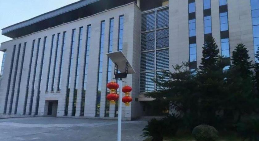 Leisure Hotel Дунгуань Экстерьер фото